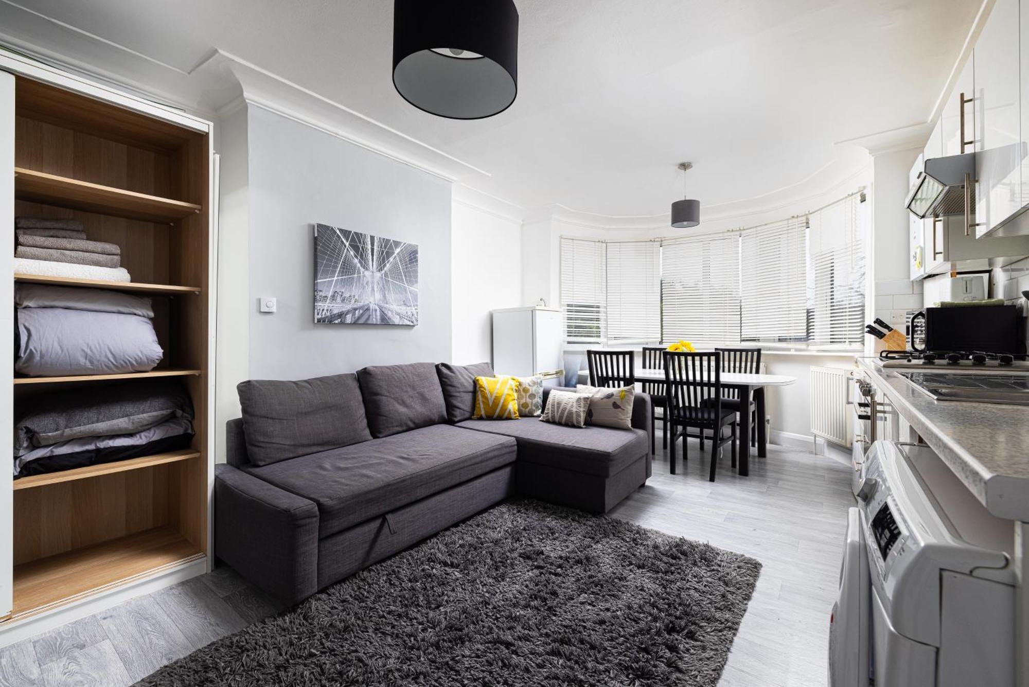One Bedroom Apartment Opposite Brent Cross Station Londres Exterior foto