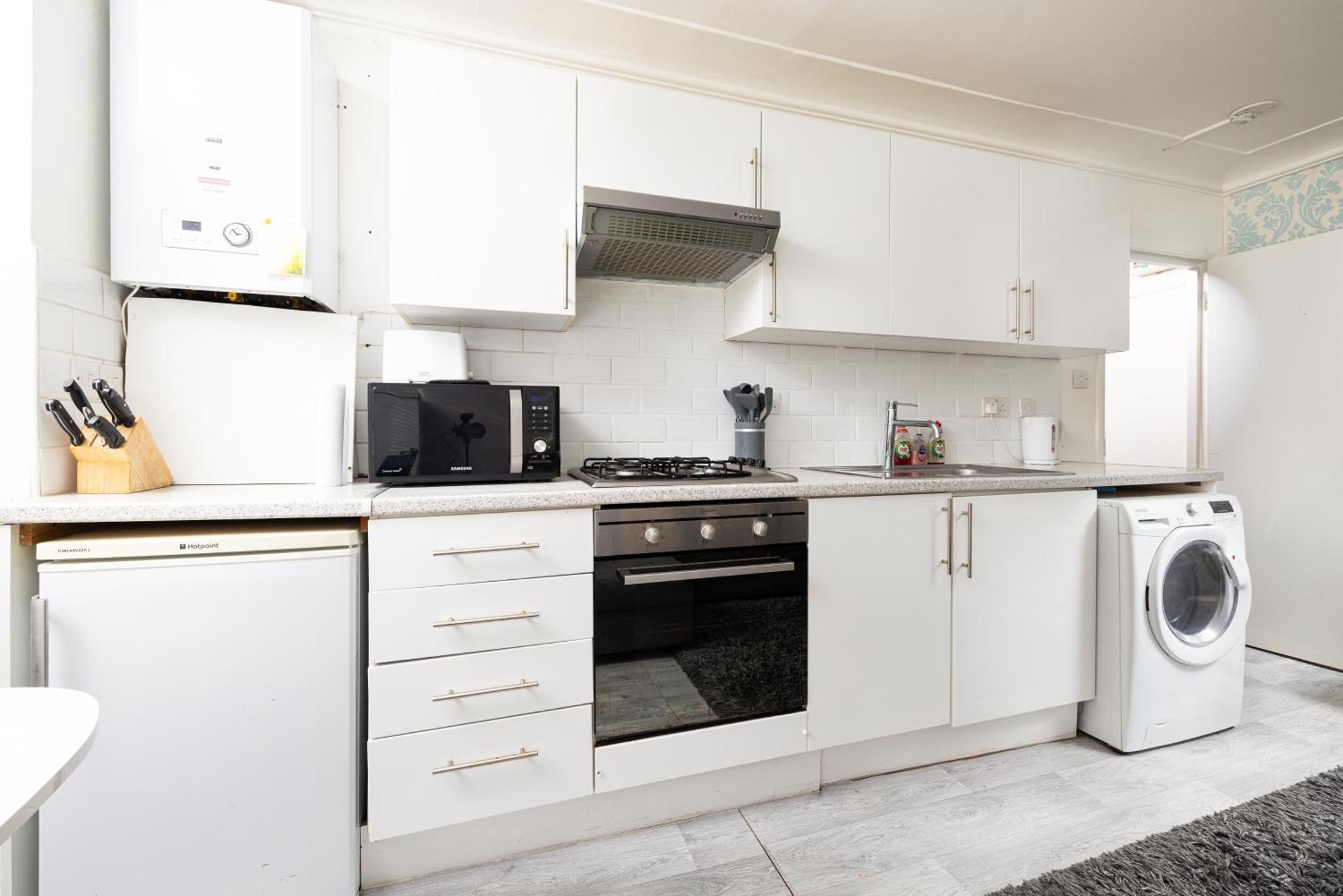 One Bedroom Apartment Opposite Brent Cross Station Londres Exterior foto